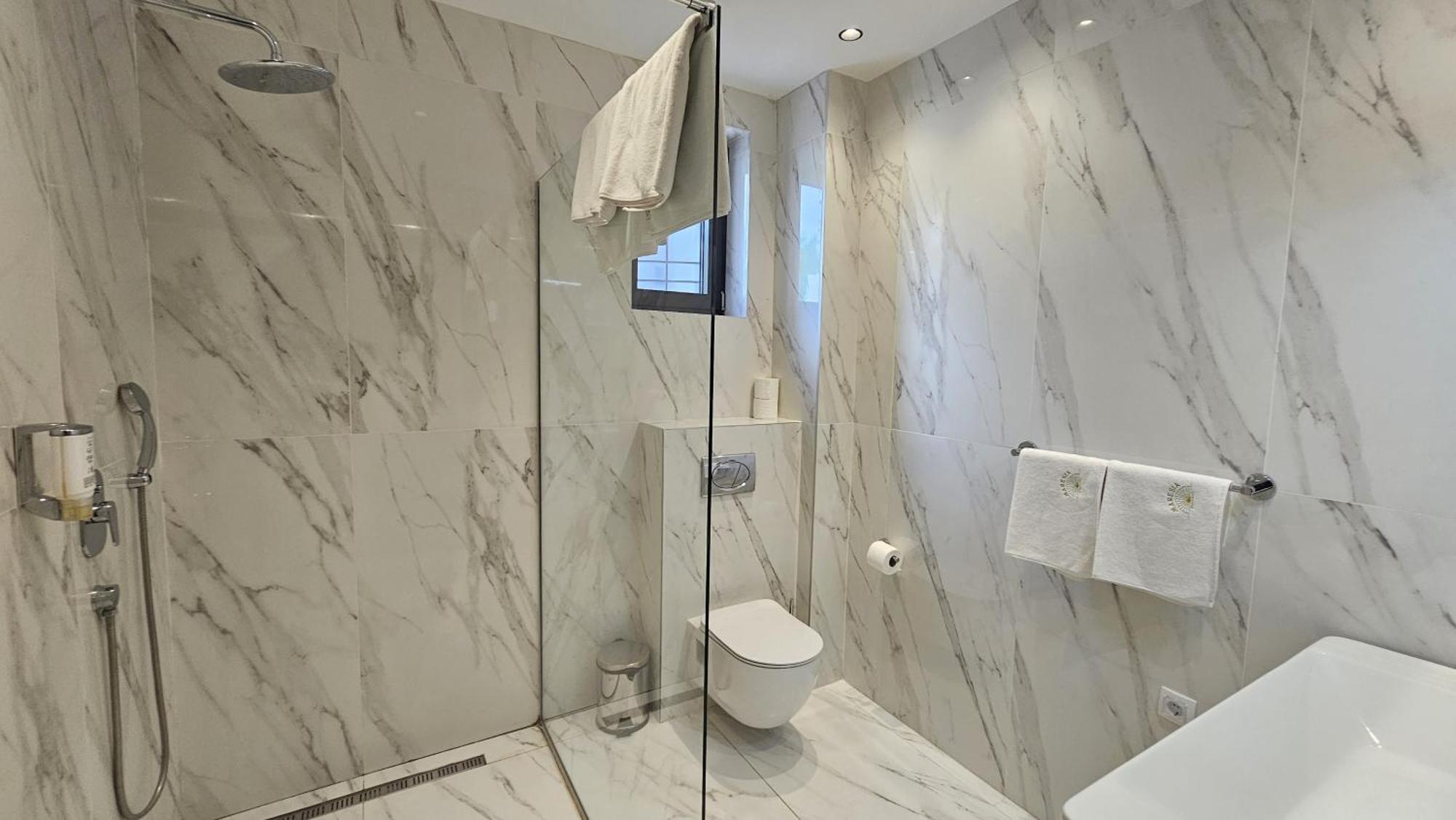 Maresia Boutique Suites Budva Kültér fotó